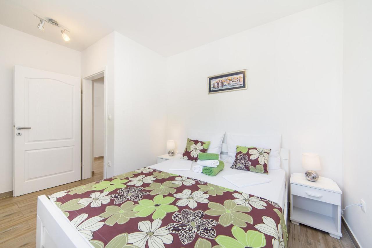 Apartments Masa Veliko Brdo  ภายนอก รูปภาพ